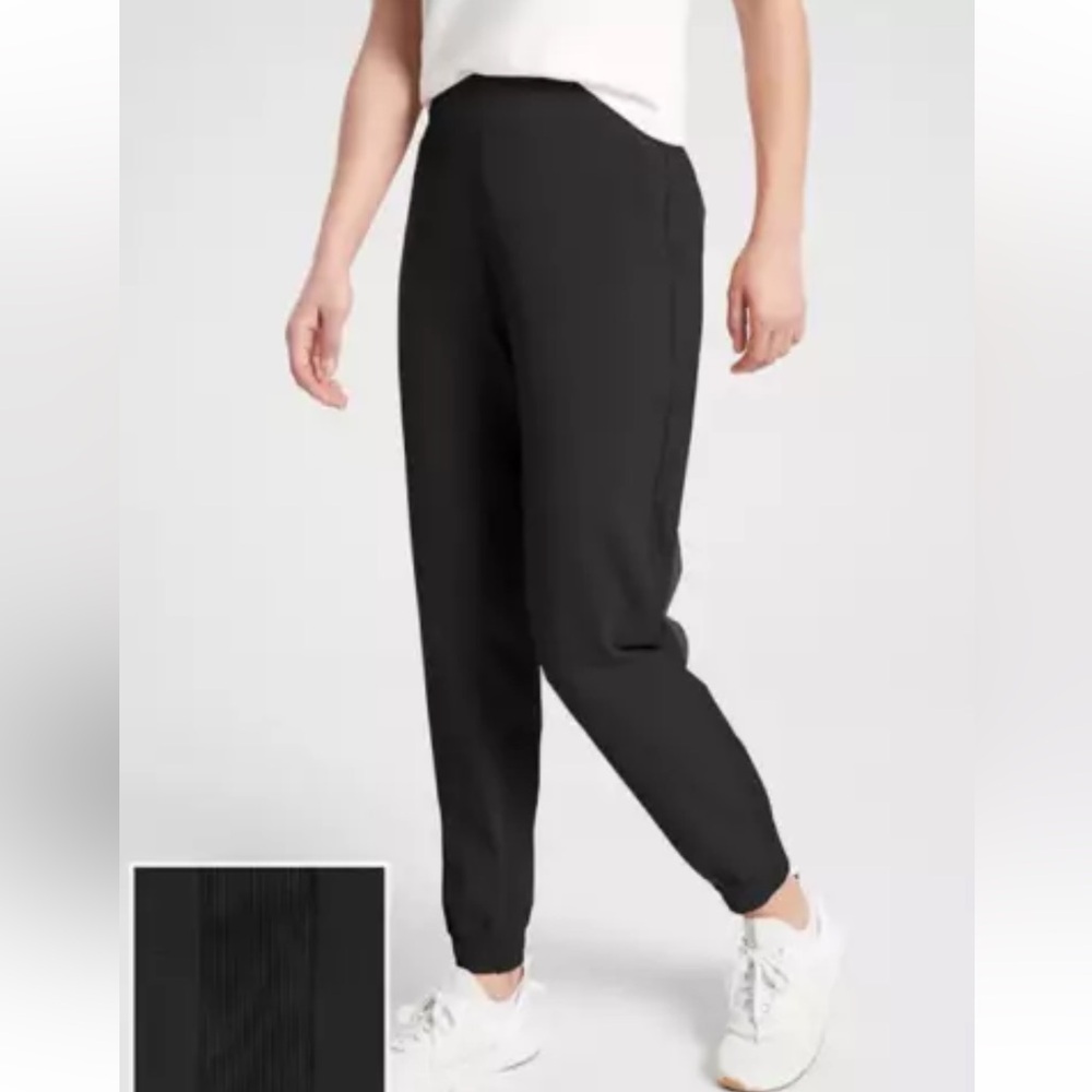 Athleta Black Textured Brooklyn Jogger Stretch Tapered Leg 566689 W1081 Sz 4